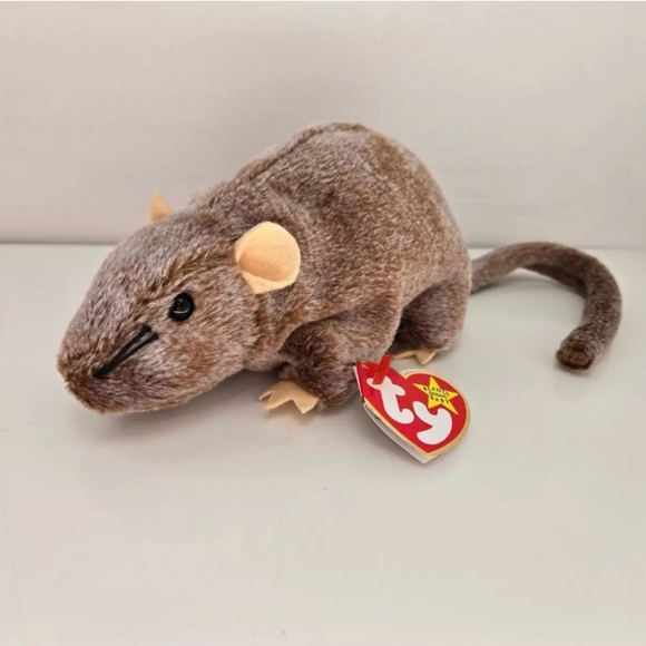 Ty Beanie Baby “Tiptoe” the Rat! (6 inch) - Picture 2 of 4